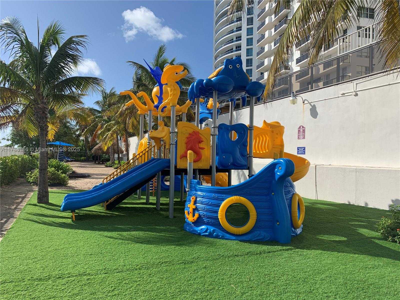 Small Image of 6039 COLLINS AVE #801, Miami Beach Number 22