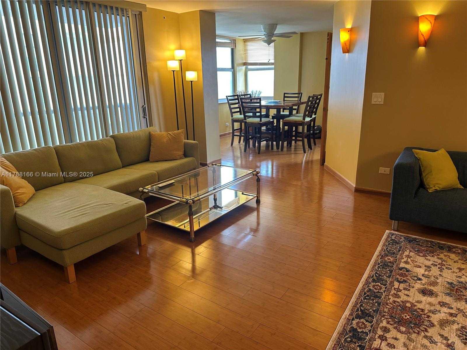 Small Image of 6039 COLLINS AVE #801, Miami Beach Number 8