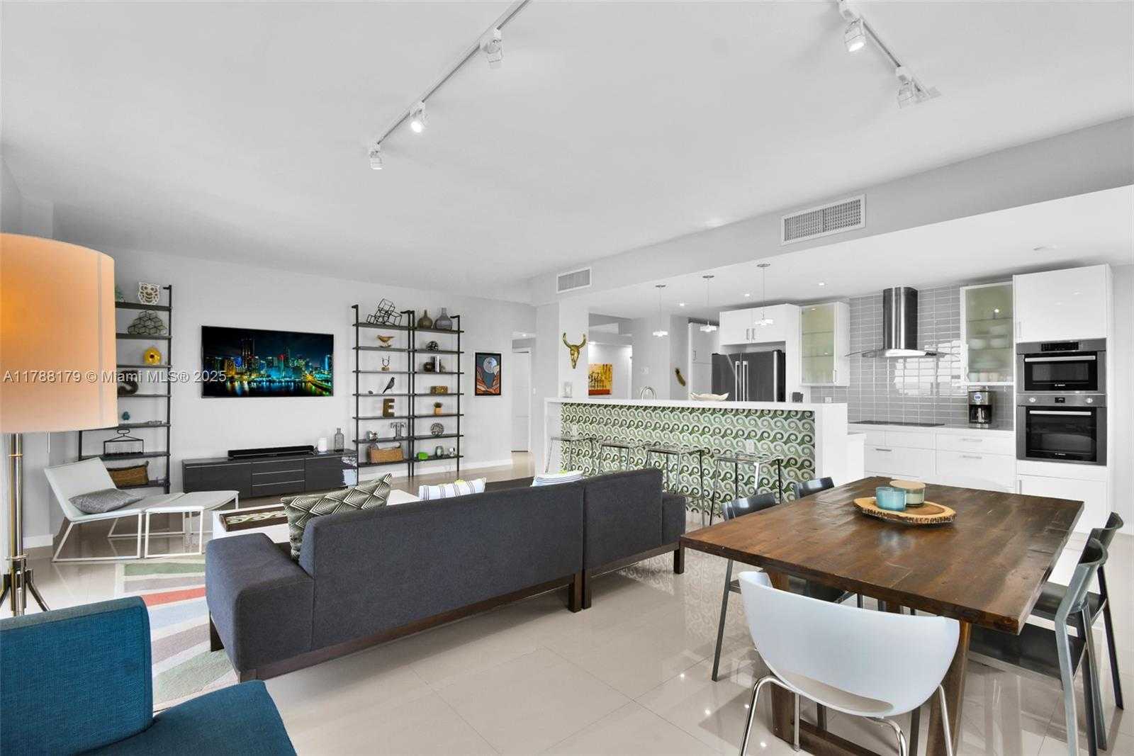 Small Image of 9225 COLLINS AVE #PHH, Surfside Number 11