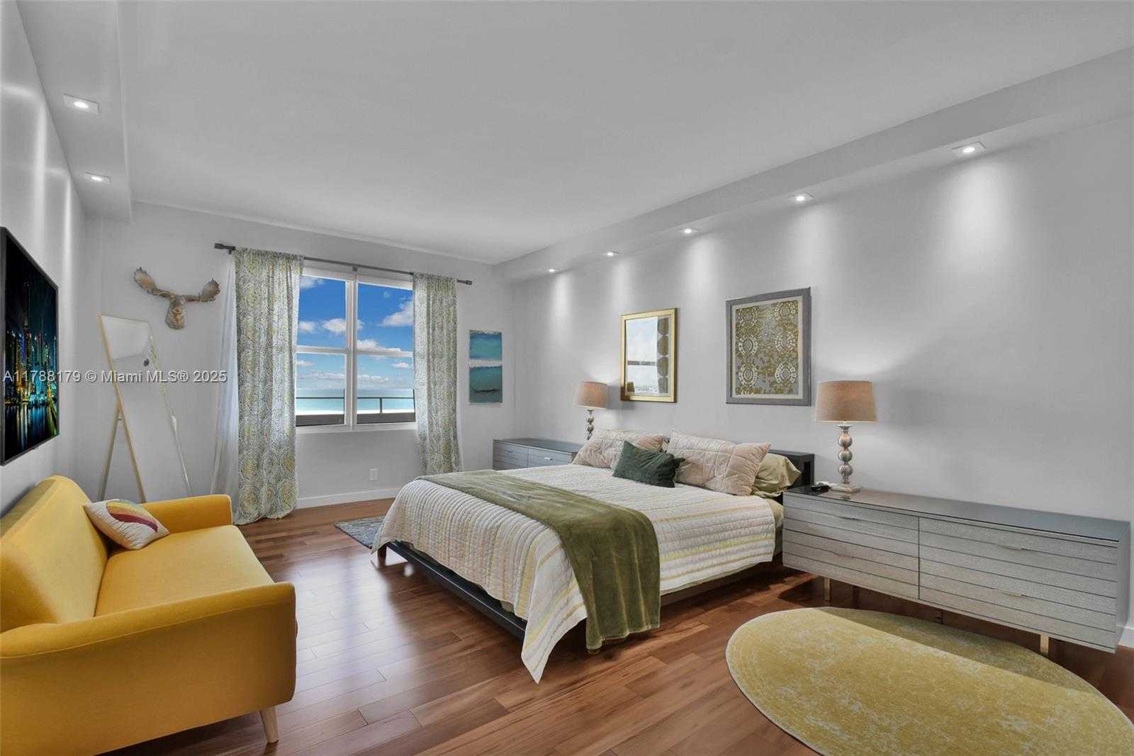 Small Image of 9225 COLLINS AVE #PHH, Surfside Number 22