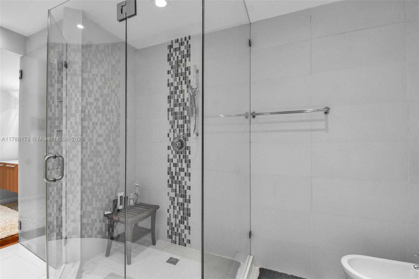Small Image of 9225 COLLINS AVE #PHH, Surfside Number 29
