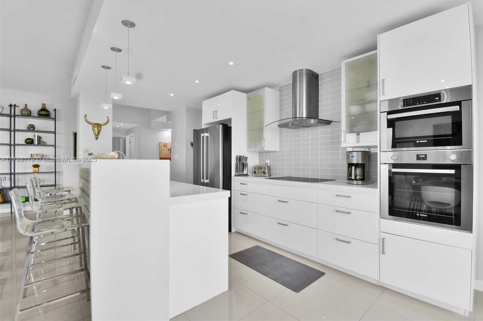 Small Image of 9225 COLLINS AVE #PHH, Surfside Number 5