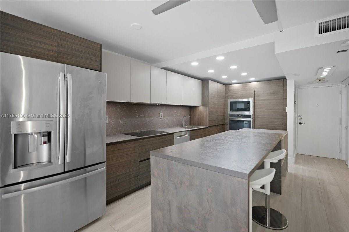 Small Image of 1865 BRICKELL AVE #A1005, Miami Number 10