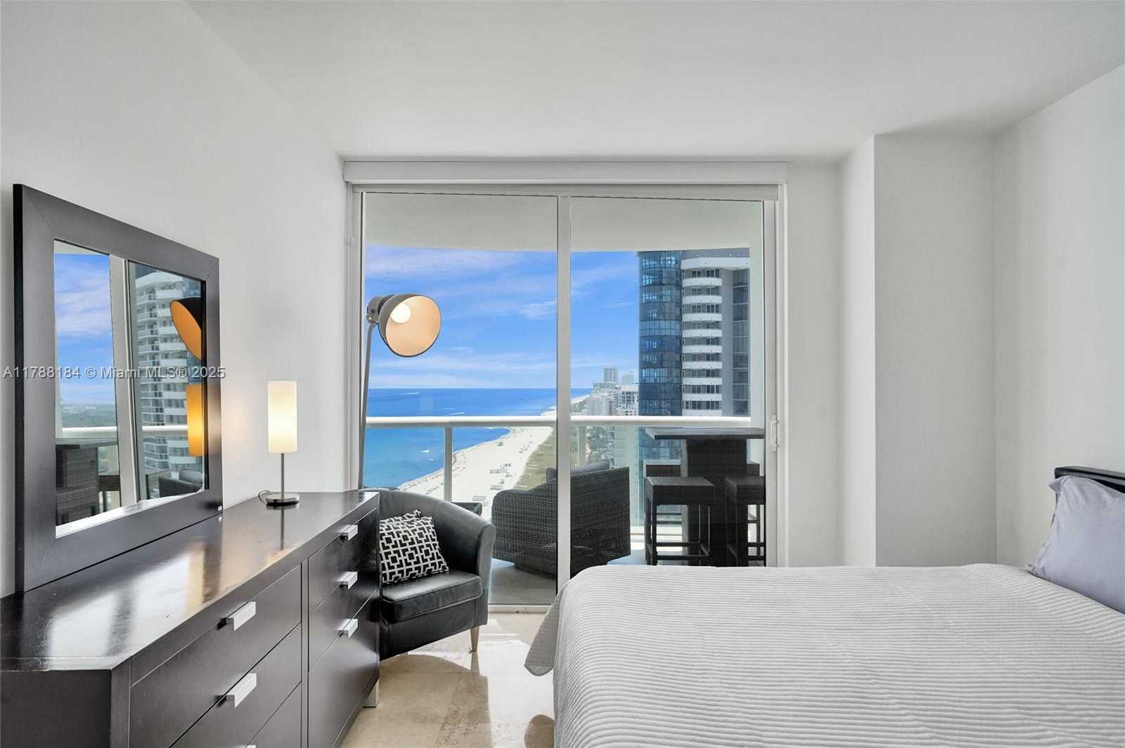 Small Image of 6365 COLLINS AVE #2604, Miami Beach Number 14
