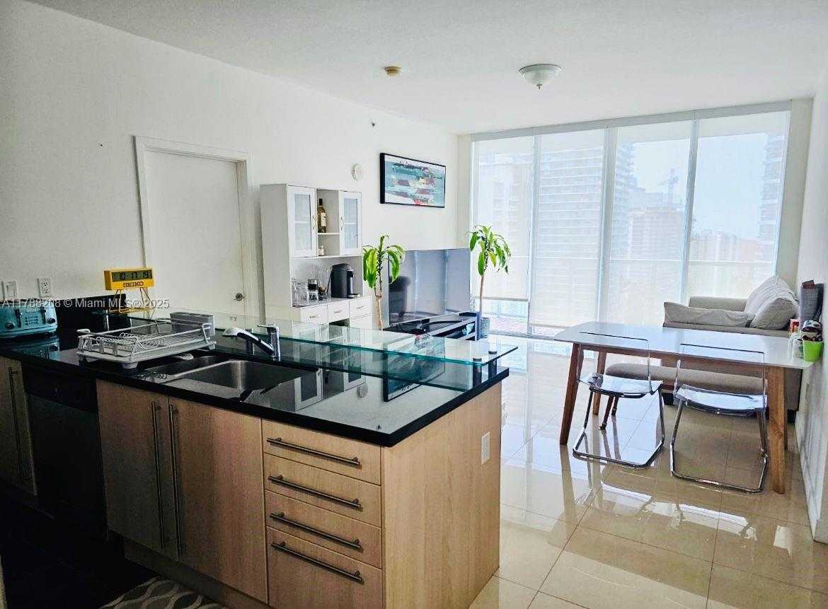 Small Image of 1111 SOUTH WEST 1ST AVE #3517-N, Miami Number 6