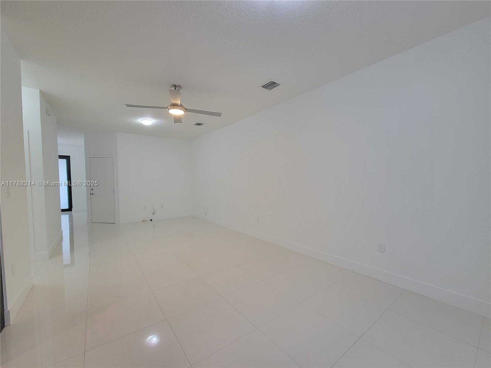 Small Image of 492 SOUTH WEST 91 PL, Miami Number 13