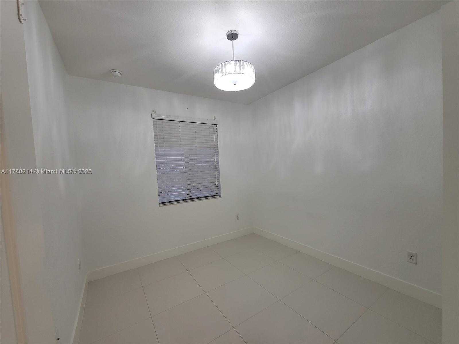 Small Image of 492 SOUTH WEST 91 PL, Miami Number 21