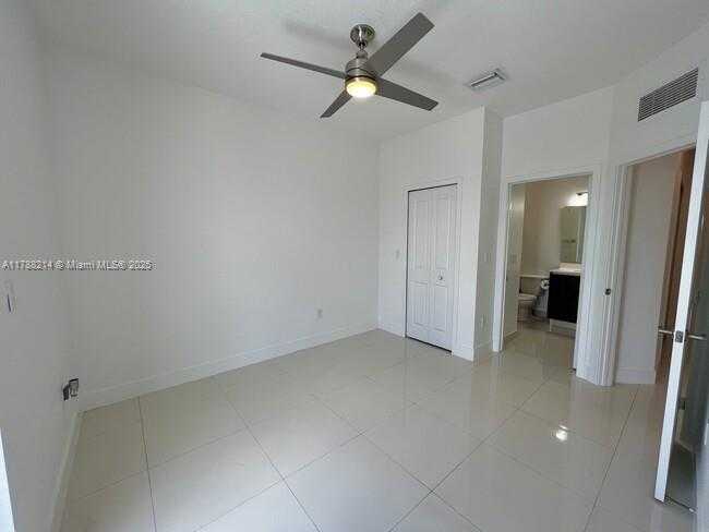 Small Image of 492 SOUTH WEST 91 PL, Miami Number 44
