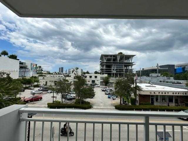 Small Image of 1666 WEST AVE #303, Miami Beach Number 10