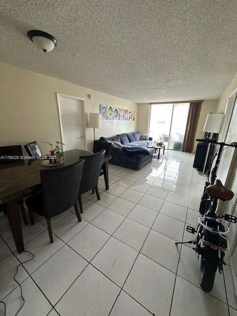 Small Image of 1666 WEST AVE #303, Miami Beach Number 2
