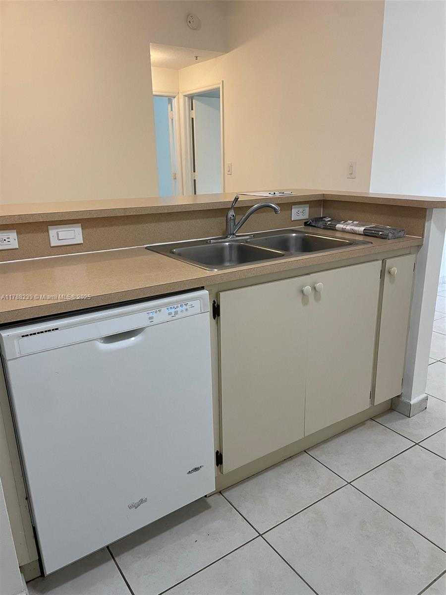 Small Image of 7270 NORTH WEST 114TH AVE #101-9, Doral Number 12