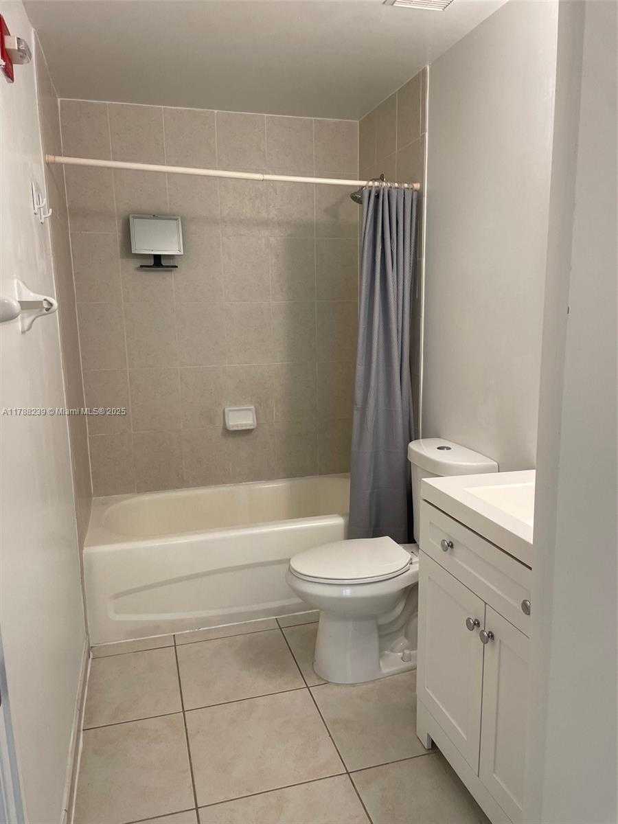 Small Image of 7270 NORTH WEST 114TH AVE #101-9, Doral Number 14