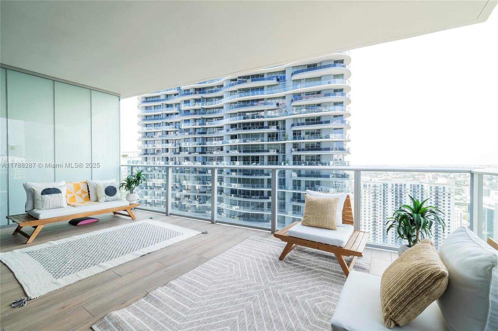 Small Image of 1010 BRICKELL AVE #4311, Miami Number 10