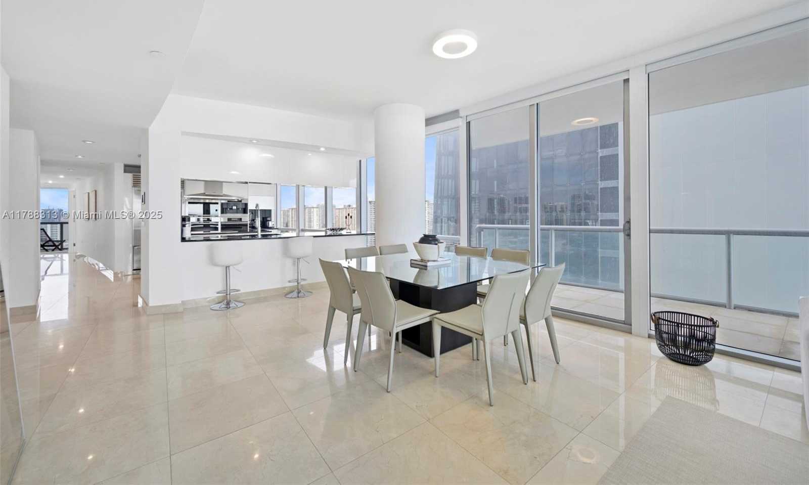 Small Image of 17121 COLLINS AVE #1508, Sunny Isles Beach Number 6