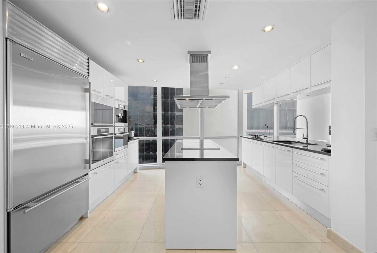 Small Image of 17121 COLLINS AVE #1508, Sunny Isles Beach Number 8
