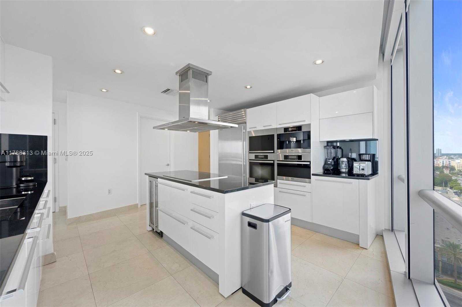 Small Image of 17121 COLLINS AVE #1508, Sunny Isles Beach Number 9