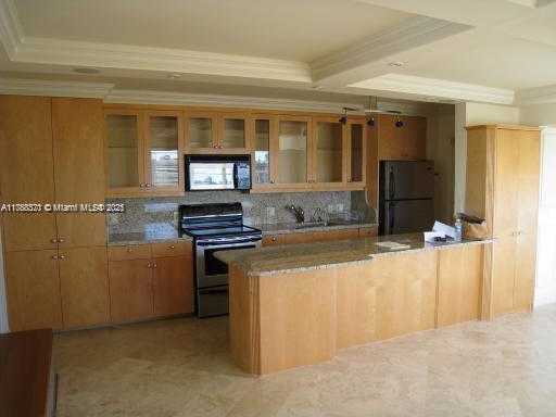 Small Image of 7904 WEST DR #401, North Bay Village Number 2