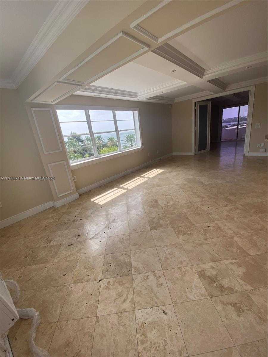 Small Image of 7904 WEST DR #401, North Bay Village Number 20