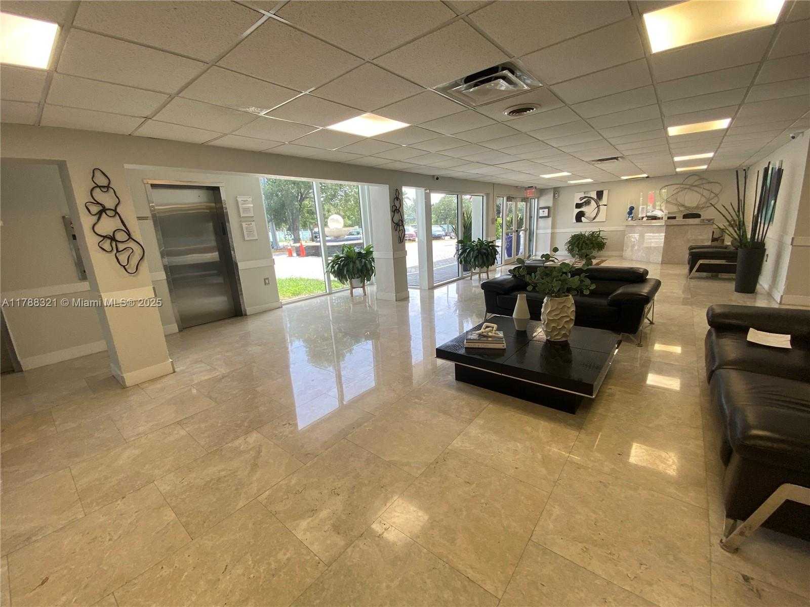 Small Image of 7904 WEST DR #401, North Bay Village Number 22