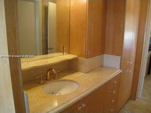 Small Image of 7904 WEST DR #401, North Bay Village Number 4