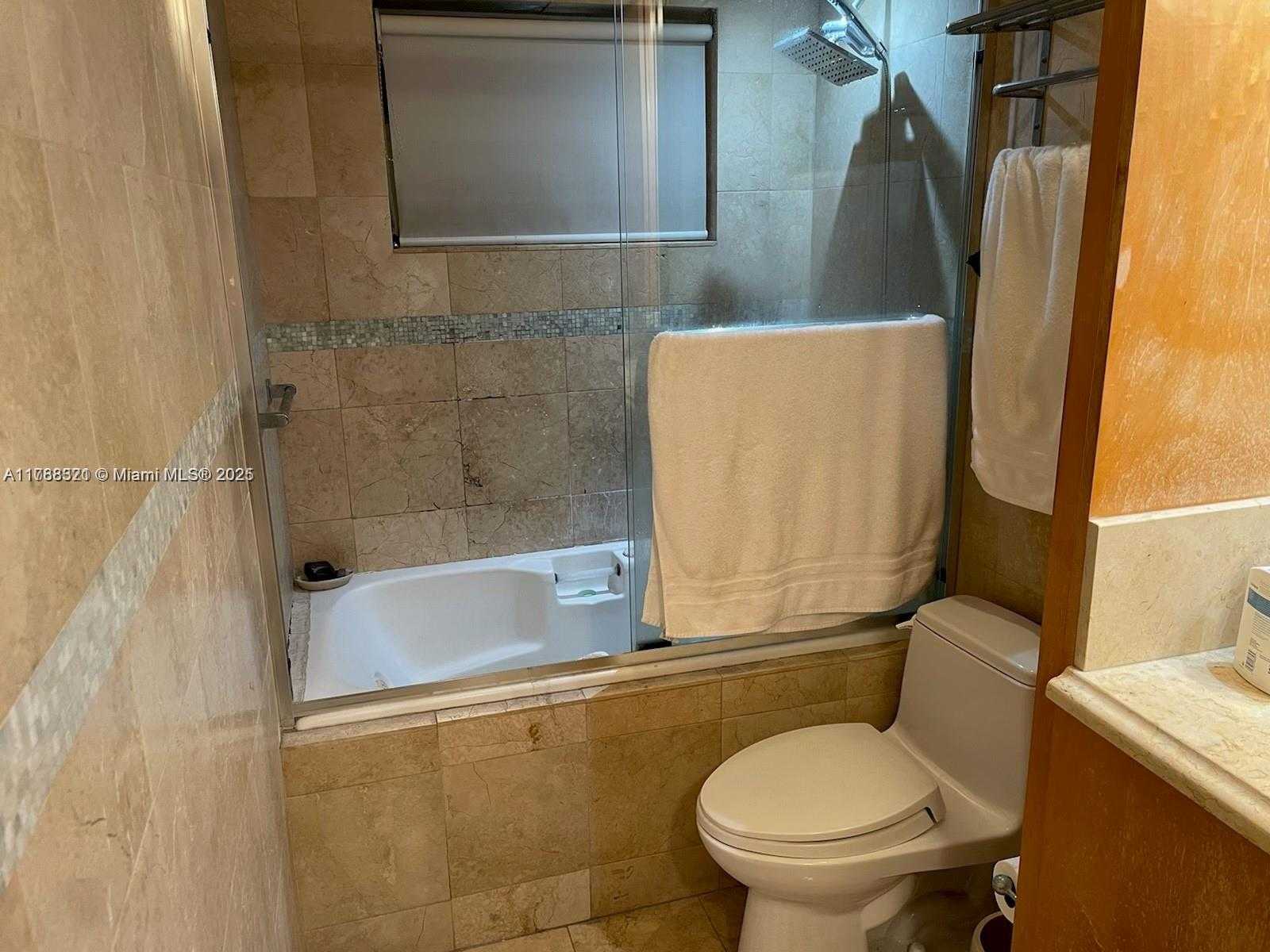 Small Image of 7904 WEST DR #401, North Bay Village Number 5