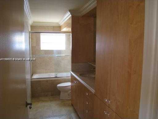 Small Image of 7904 WEST DR #401, North Bay Village Number 9