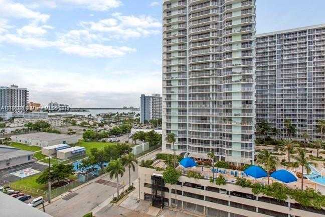 Small Image of 7545 EAST TREASURE DR #10C, North Bay Village Number 12