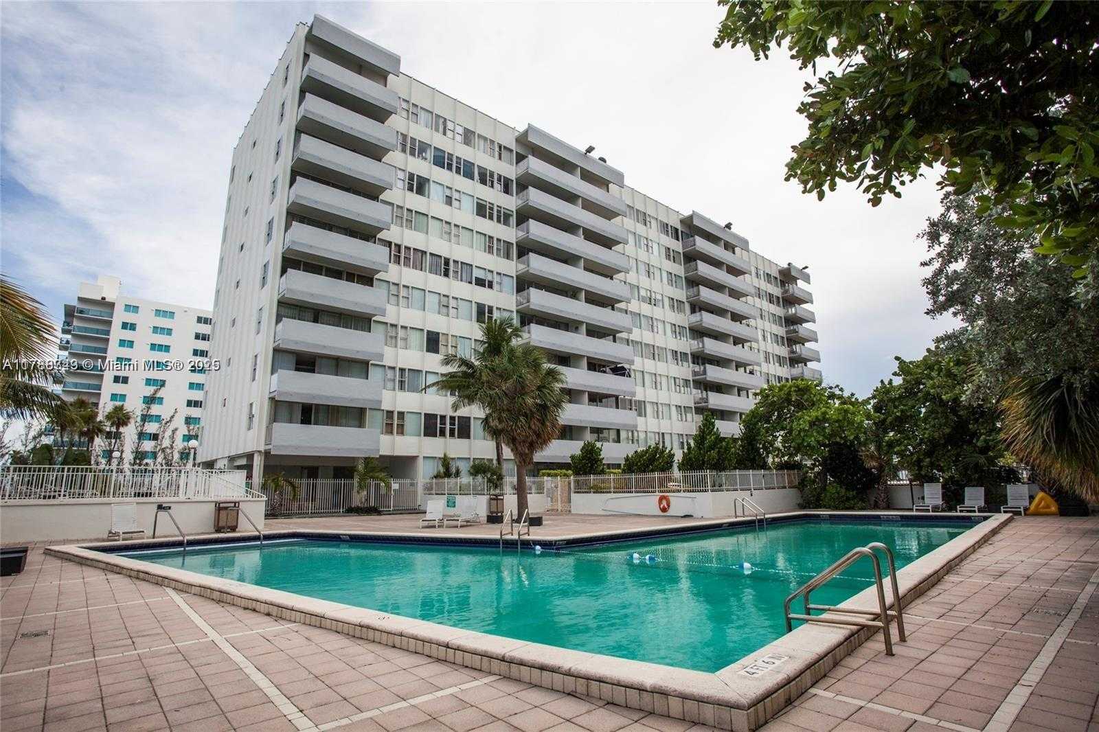Small Image of 7545 EAST TREASURE DR #10C, North Bay Village Number 20