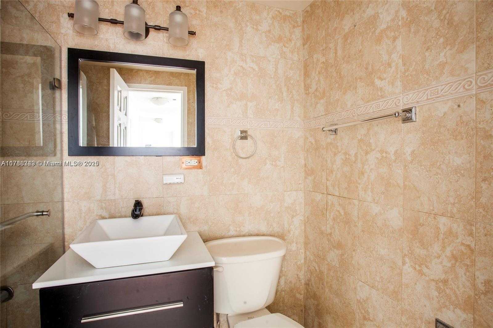 Small Image of 7545 EAST TREASURE DR #10C, North Bay Village Number 8