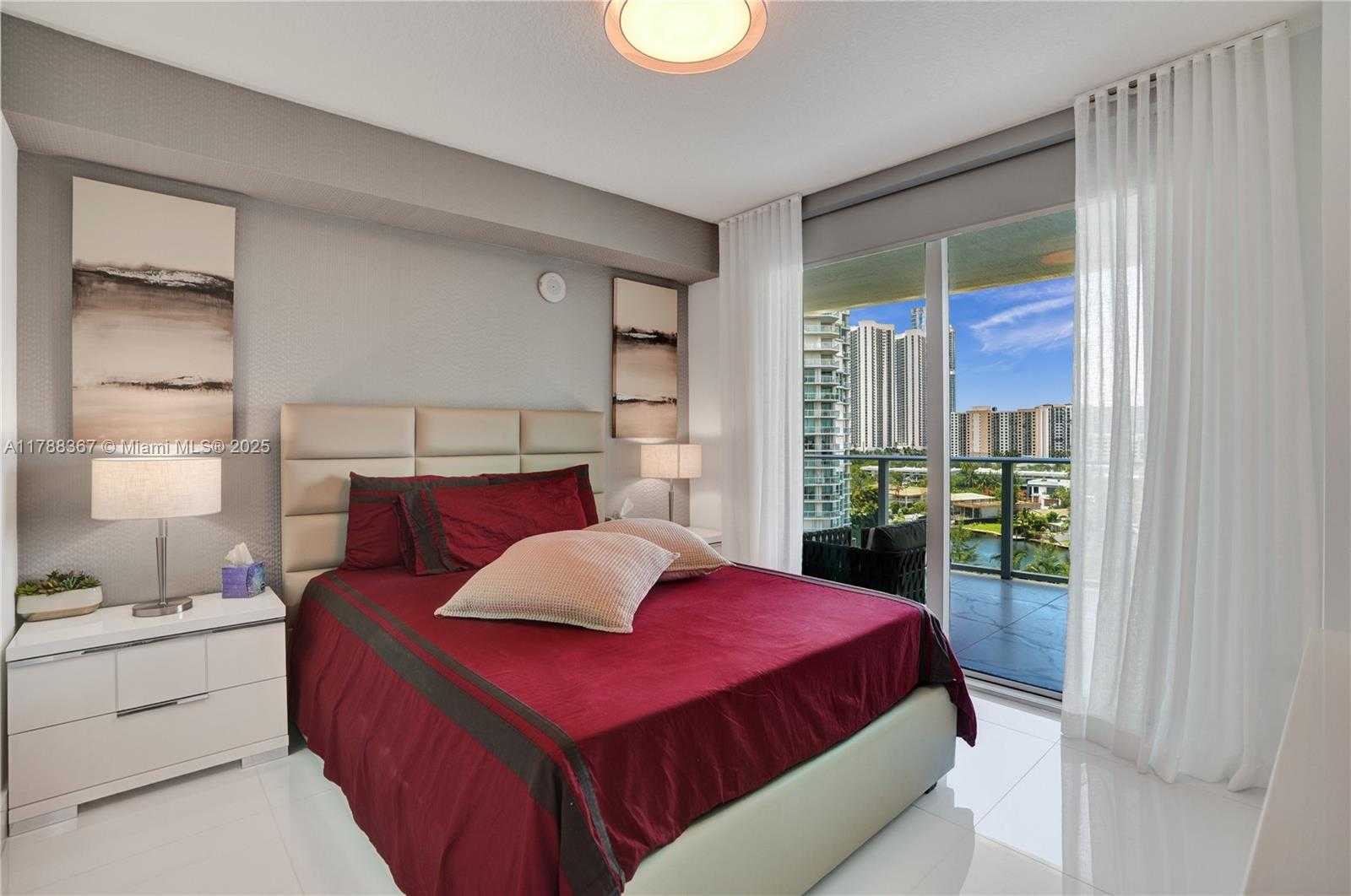 Small Image of 330 SUNNY ISLES BLVD #5-908, Sunny Isles Beach Number 18