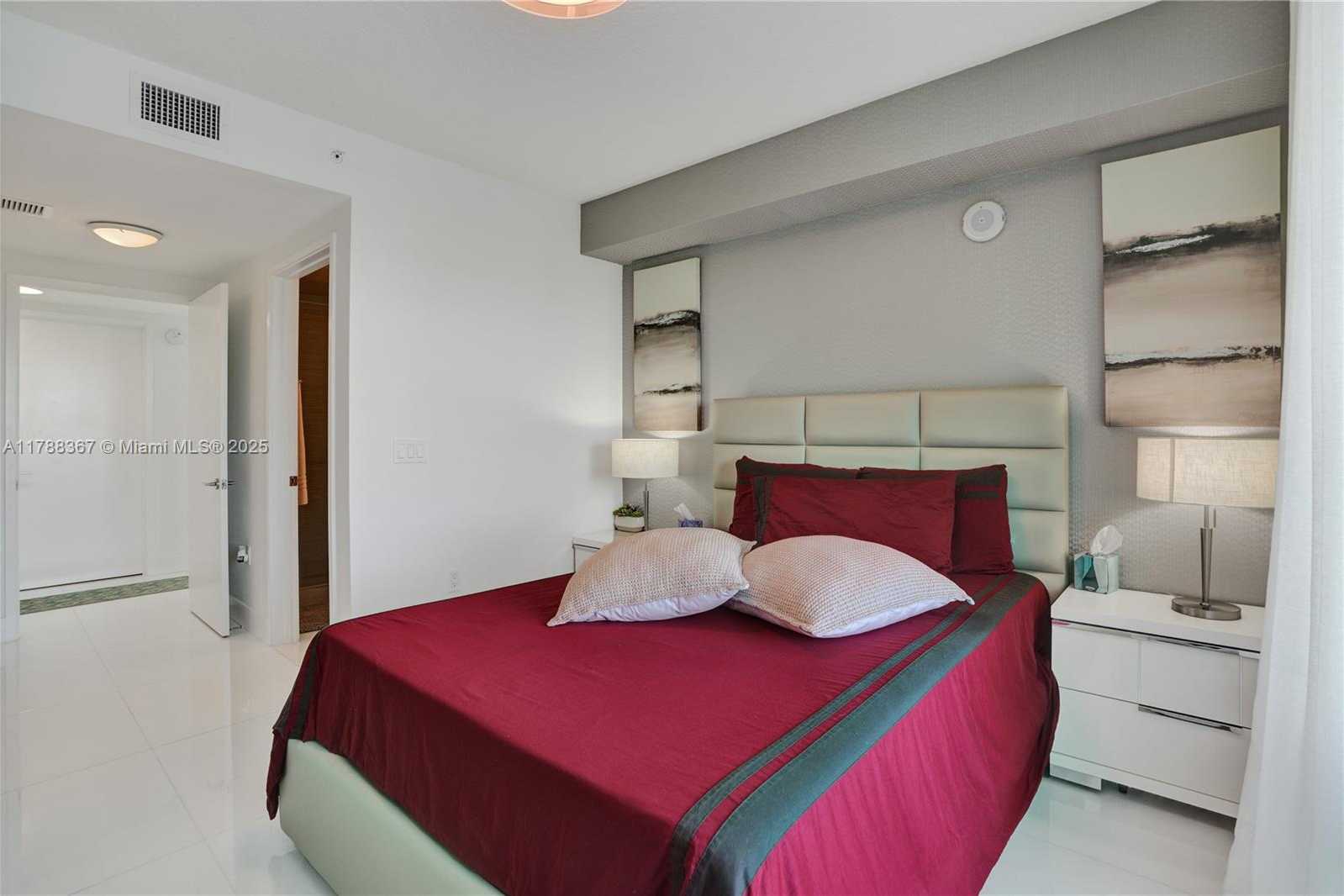 Small Image of 330 SUNNY ISLES BLVD #5-908, Sunny Isles Beach Number 19