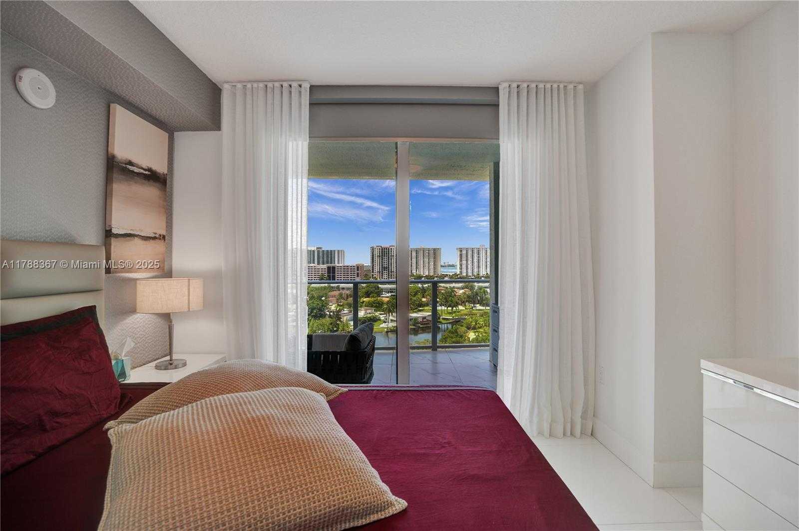 Small Image of 330 SUNNY ISLES BLVD #5-908, Sunny Isles Beach Number 20