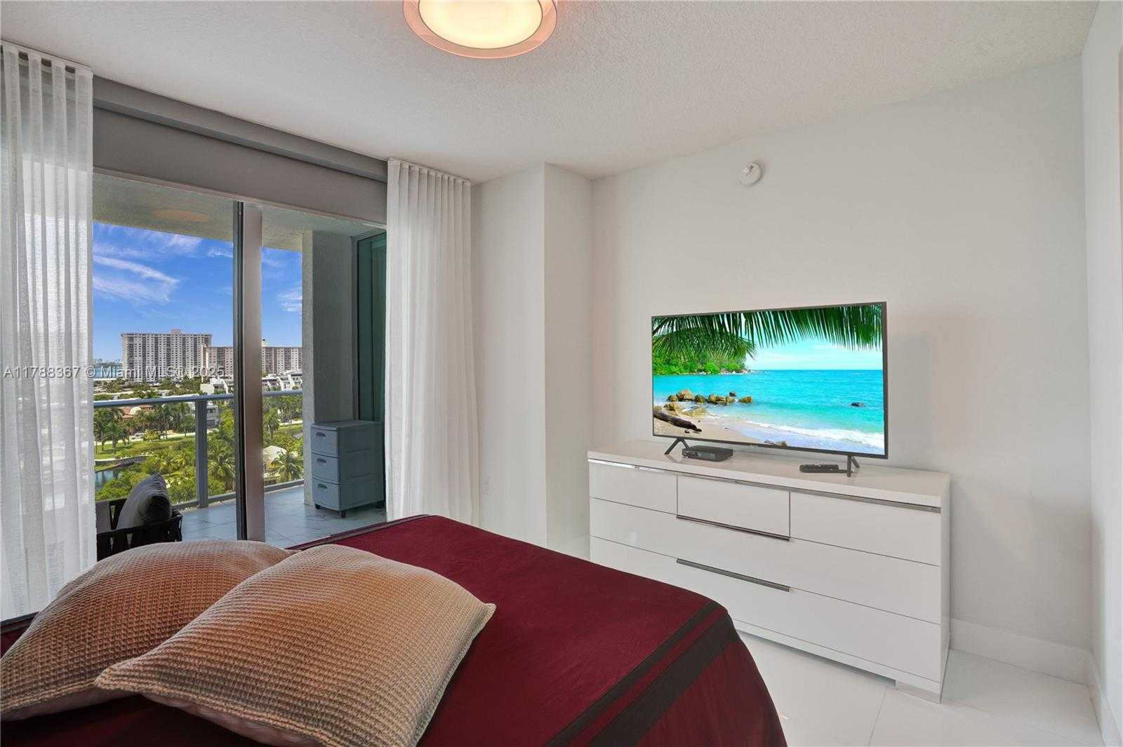 Small Image of 330 SUNNY ISLES BLVD #5-908, Sunny Isles Beach Number 21