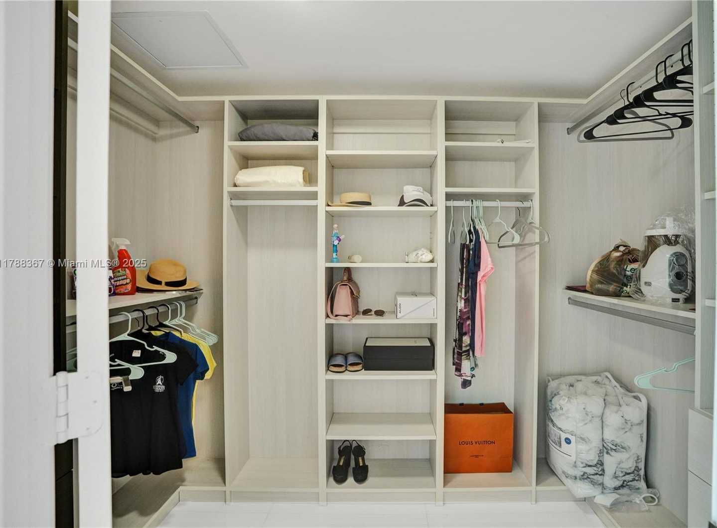 Small Image of 330 SUNNY ISLES BLVD #5-908, Sunny Isles Beach Number 29