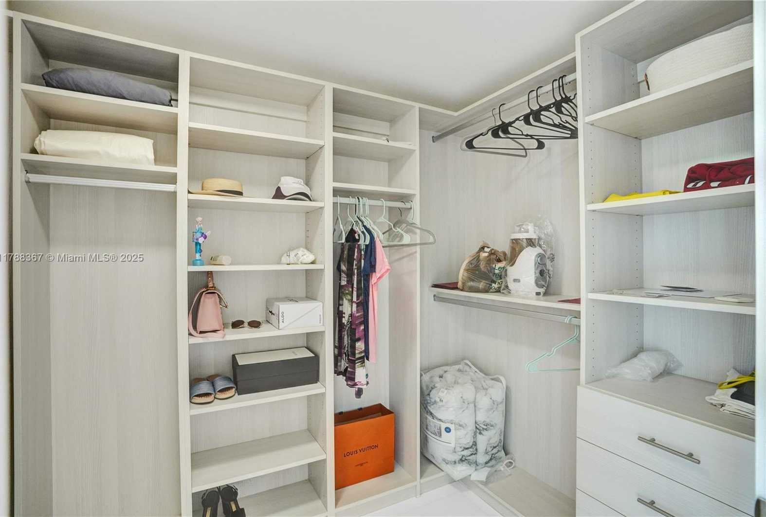 Small Image of 330 SUNNY ISLES BLVD #5-908, Sunny Isles Beach Number 30