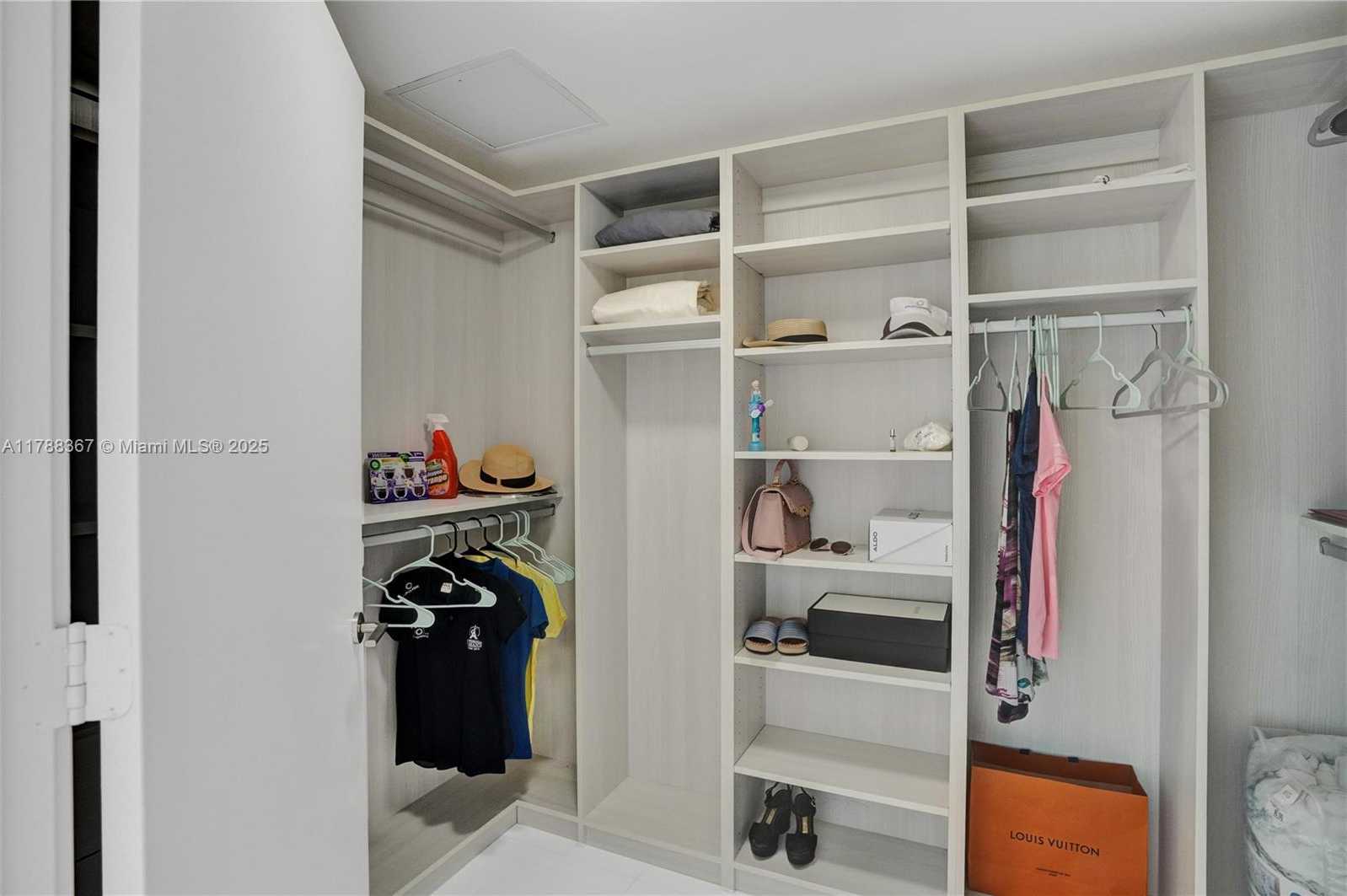 Small Image of 330 SUNNY ISLES BLVD #5-908, Sunny Isles Beach Number 31
