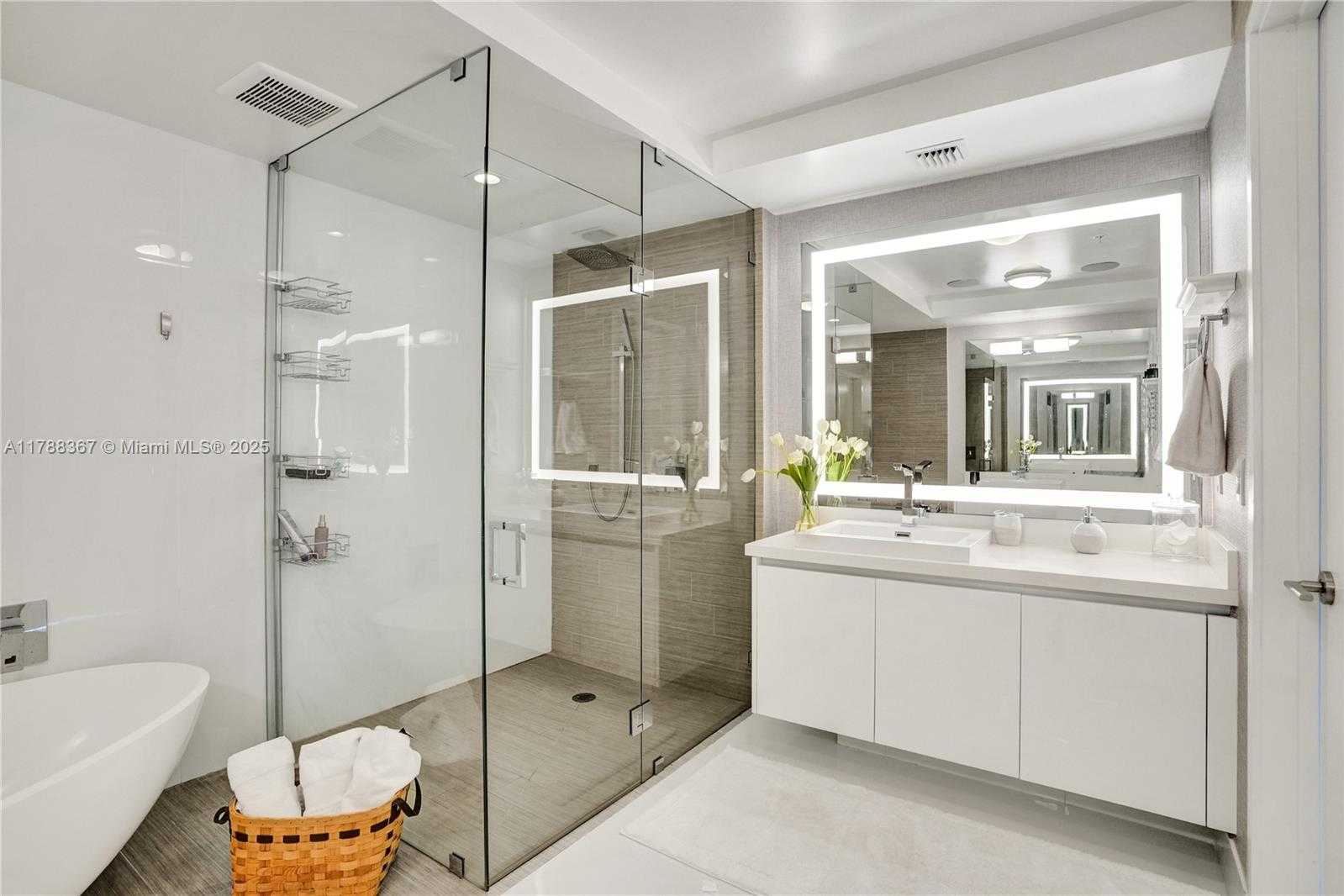 Small Image of 330 SUNNY ISLES BLVD #5-908, Sunny Isles Beach Number 32