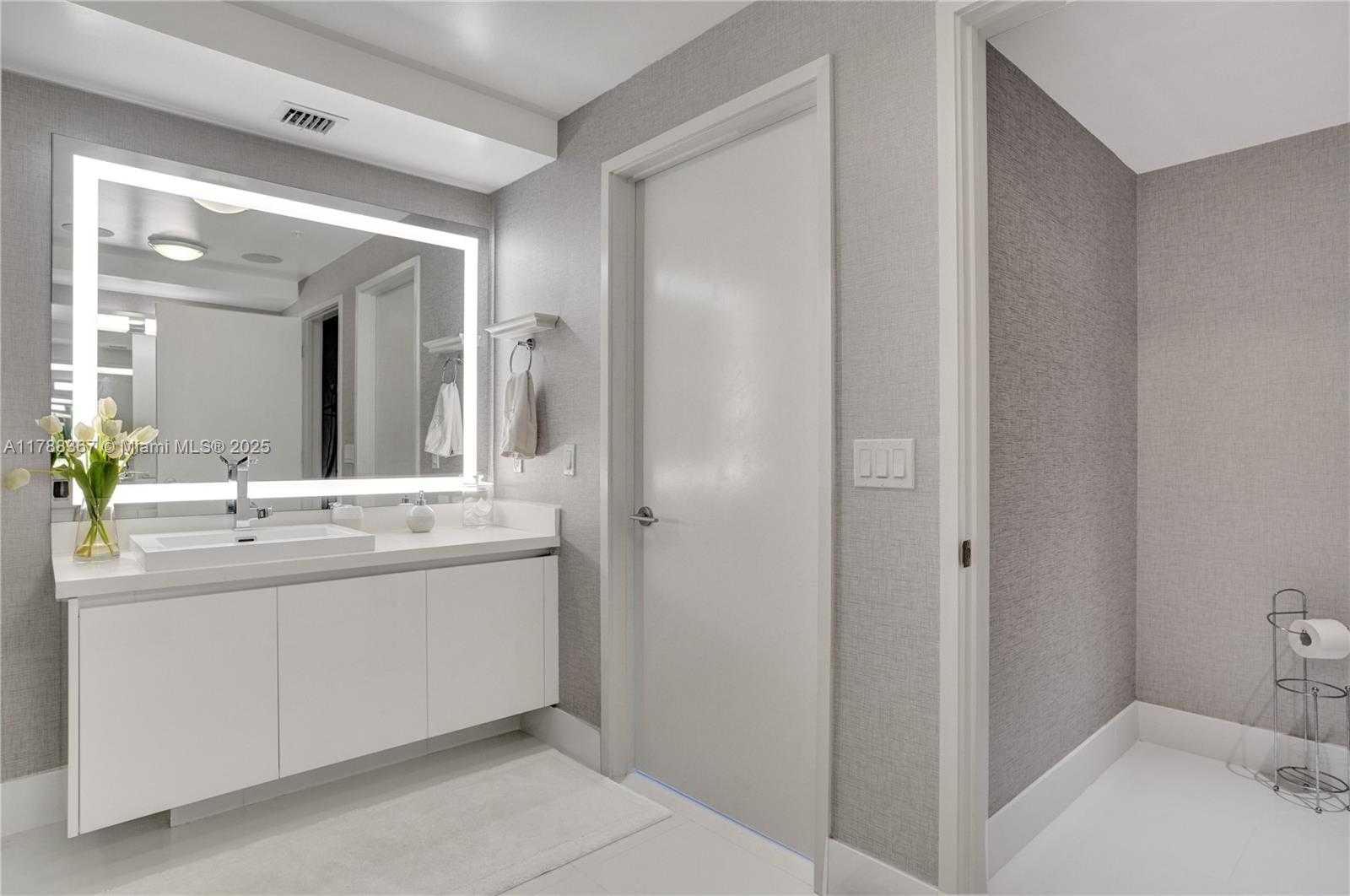 Small Image of 330 SUNNY ISLES BLVD #5-908, Sunny Isles Beach Number 36