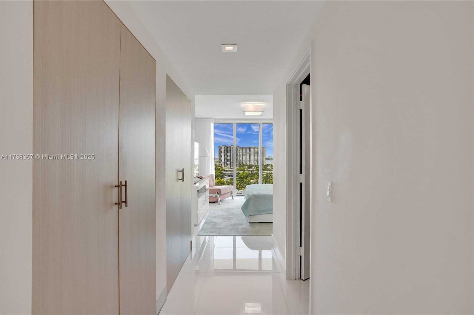 Small Image of 330 SUNNY ISLES BLVD #5-908, Sunny Isles Beach Number 37