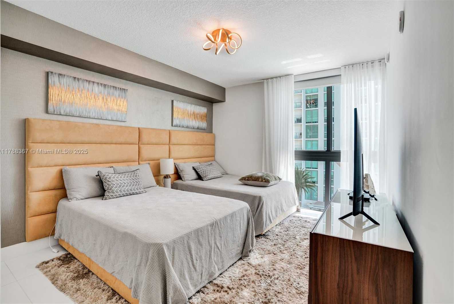 Small Image of 330 SUNNY ISLES BLVD #5-908, Sunny Isles Beach Number 43