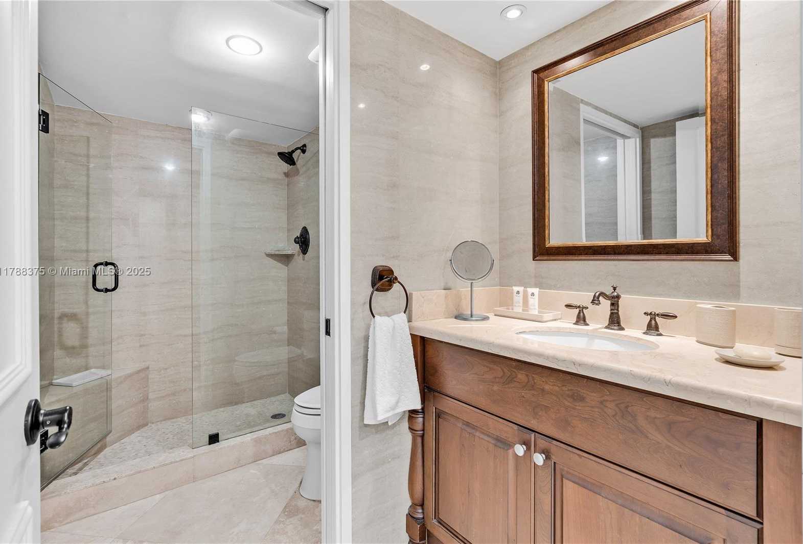 Small Image of 161 CRANDON BLVD #314, Key Biscayne Number 25