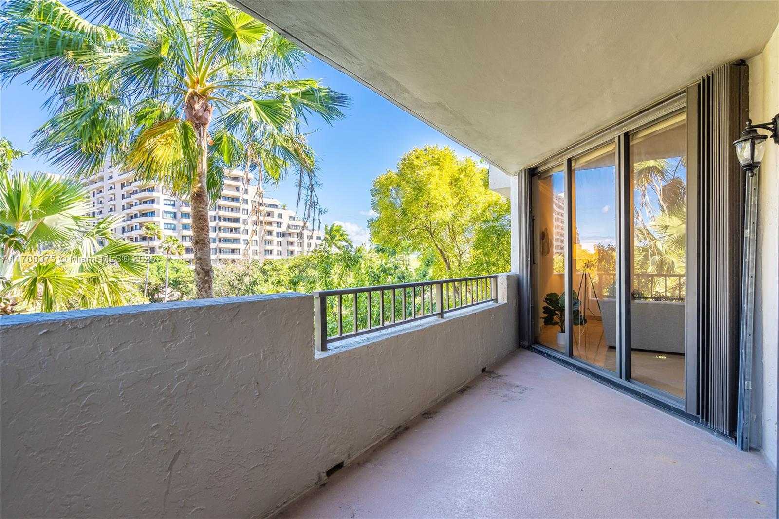 Small Image of 161 CRANDON BLVD #314, Key Biscayne Number 4
