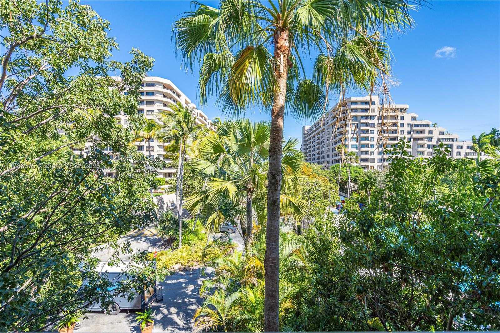 Small Image of 161 CRANDON BLVD #314, Key Biscayne Number 5