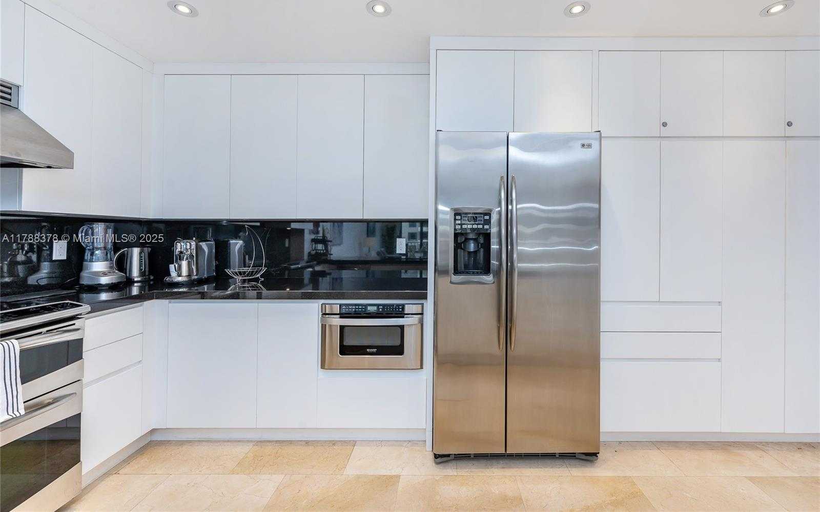 Small Image of 201 CRANDON BLVD #724, Key Biscayne Number 10