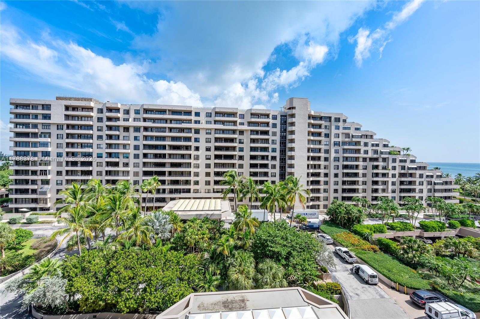 Small Image of 201 CRANDON BLVD #724, Key Biscayne Number 26