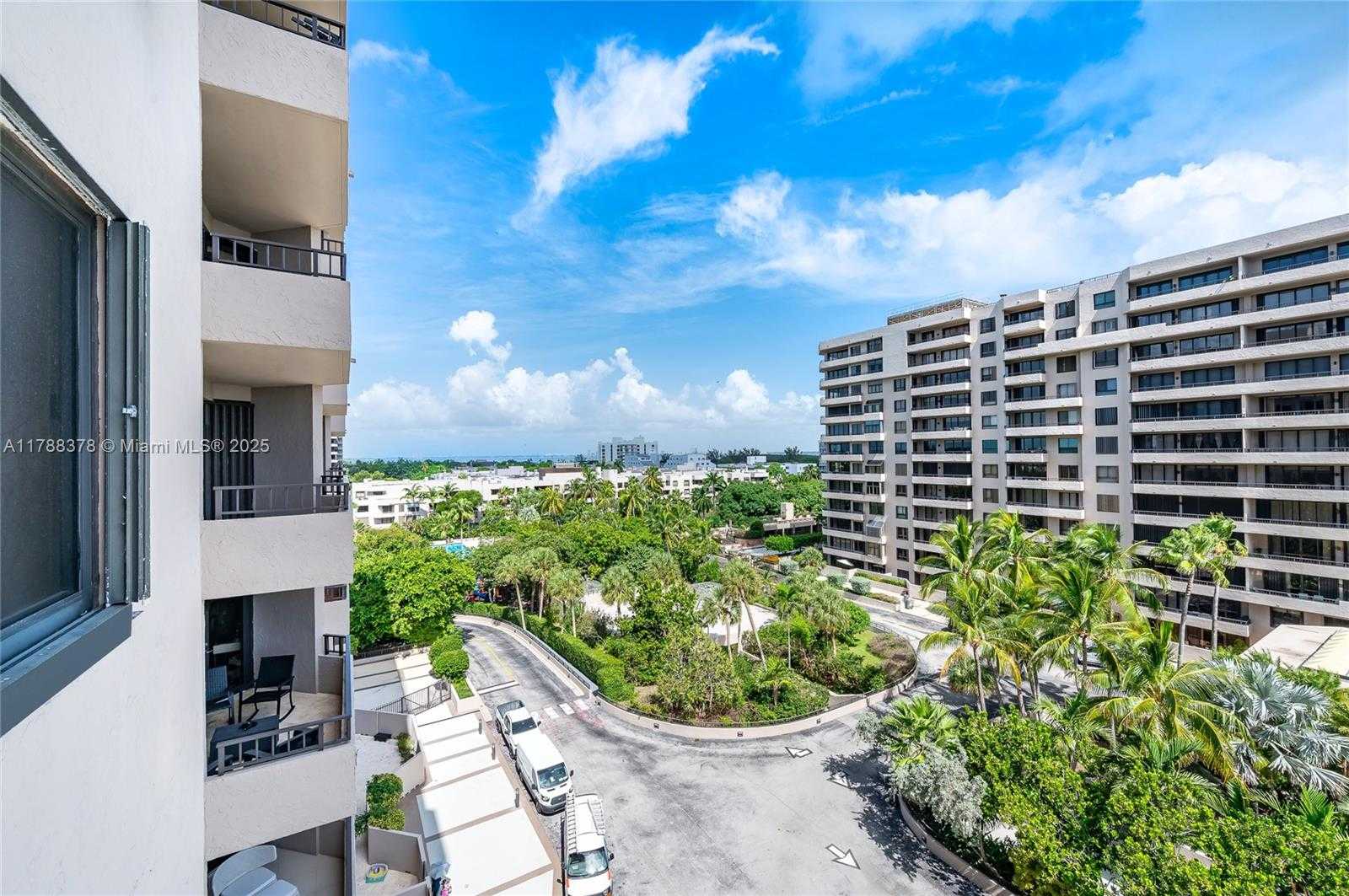 Small Image of 201 CRANDON BLVD #724, Key Biscayne Number 27