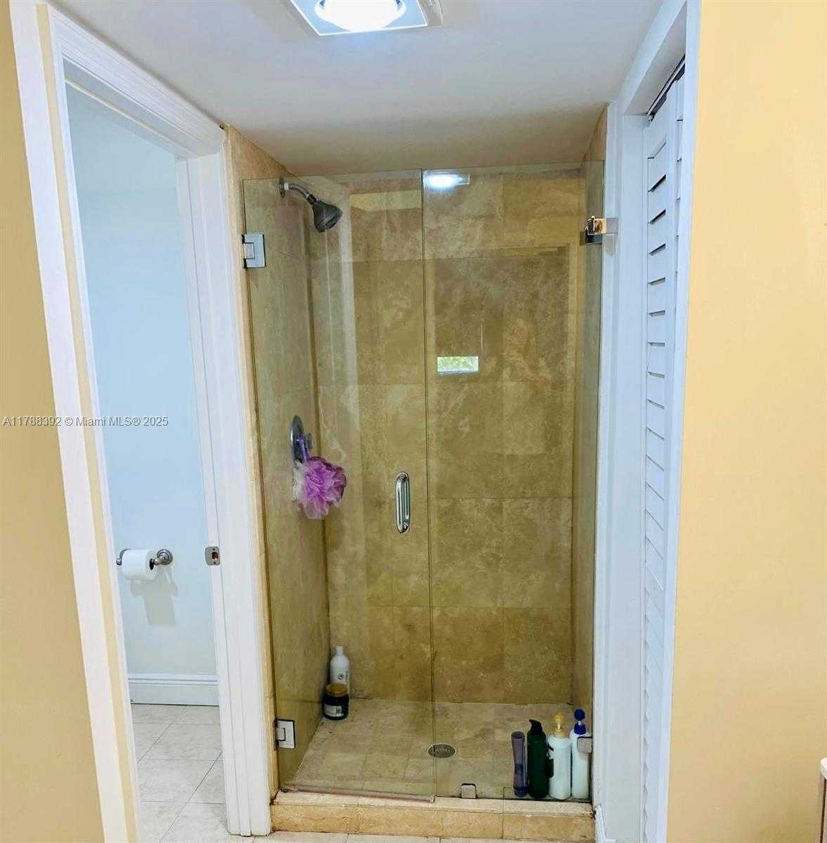 Small Image of 161 CRANDON BLVD #411, Key Biscayne Number 12