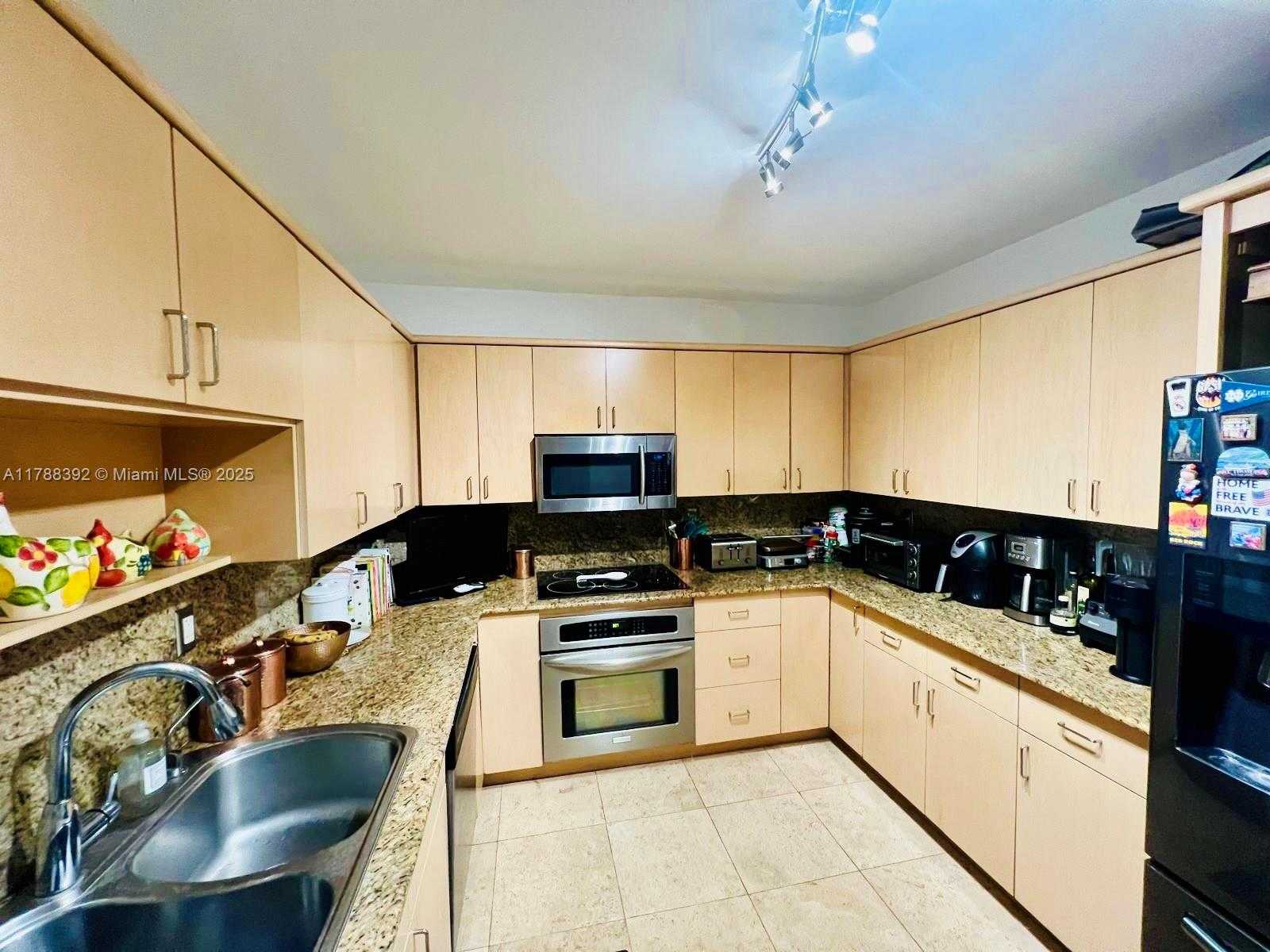 Small Image of 161 CRANDON BLVD #411, Key Biscayne Number 8