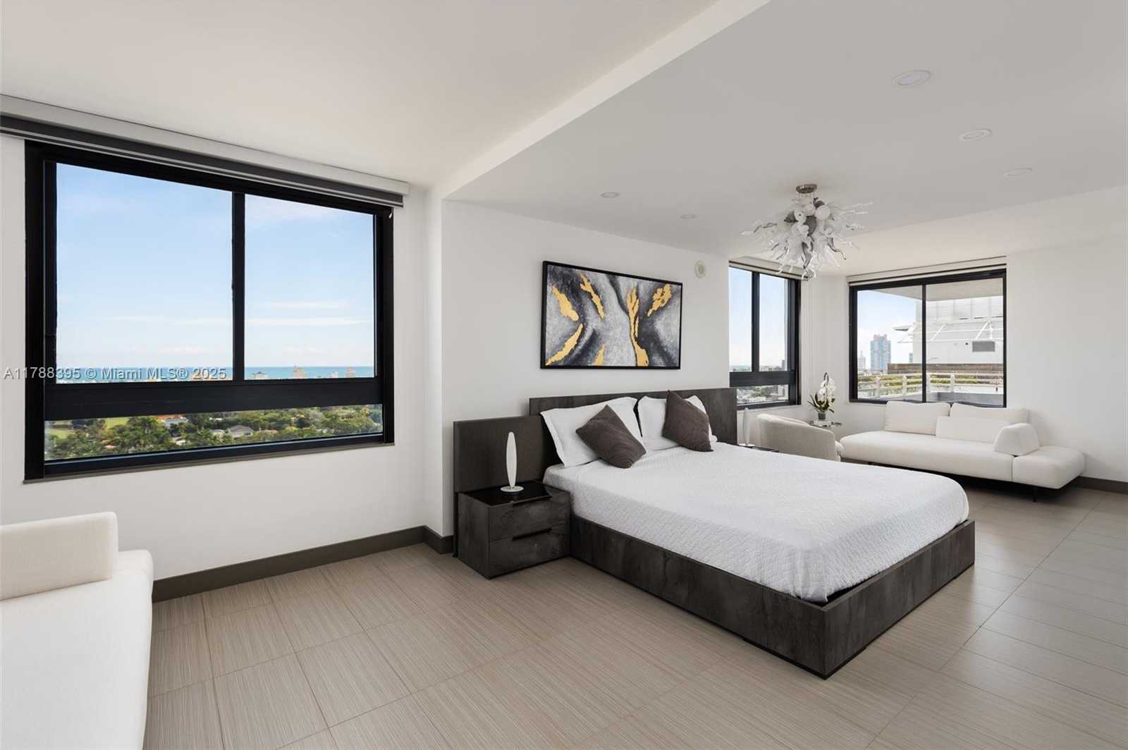 Small Image of 1330 WEST AVE #1813, Miami Beach Number 15