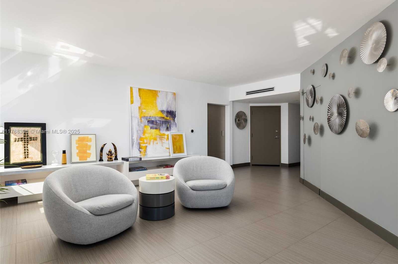 Small Image of 1330 WEST AVE #1813, Miami Beach Number 8